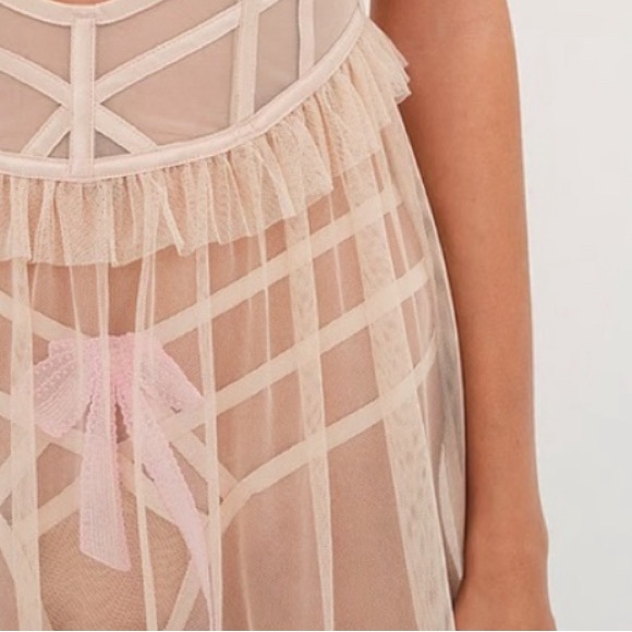 FOR LOVE AND LEMONS NEW AKIRA THONG WITH BOW RARE FIND - Picture 2 of 4